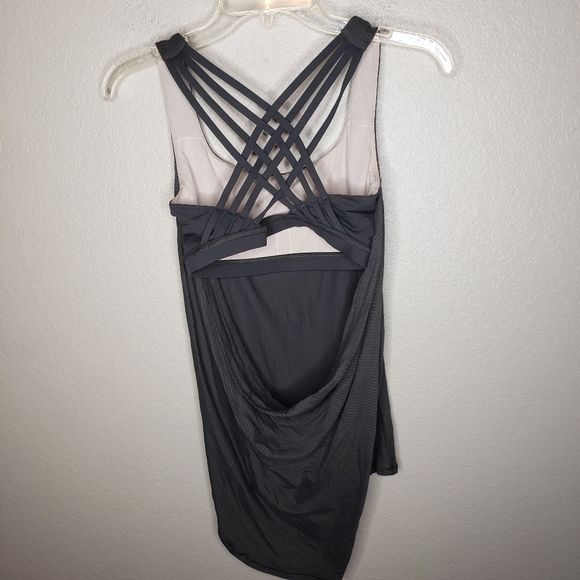 Lululemon Free To Be Wild 2 in 1 Top 6 dark green - Picture 3 of 6